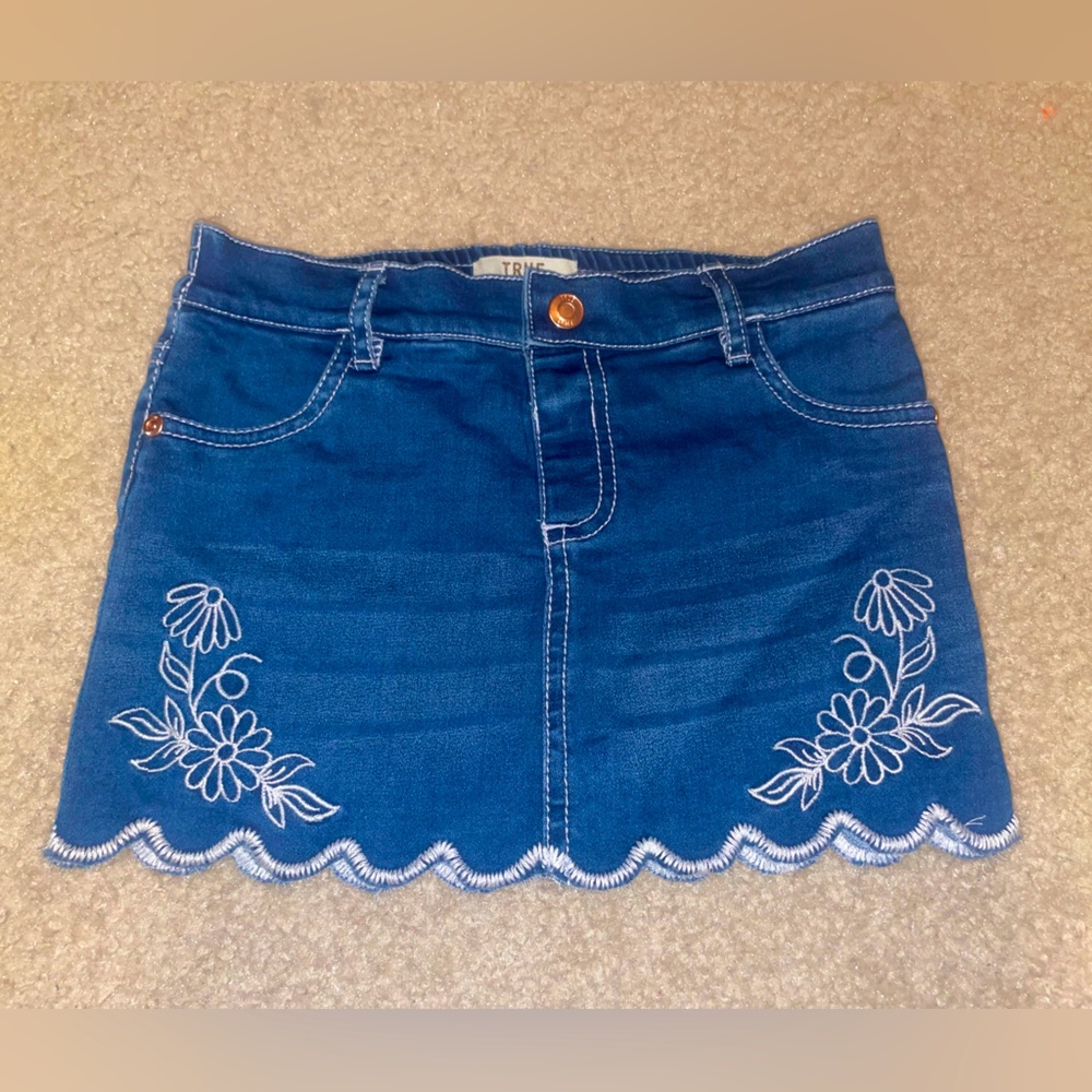 Girls size 3T Jean skorts!